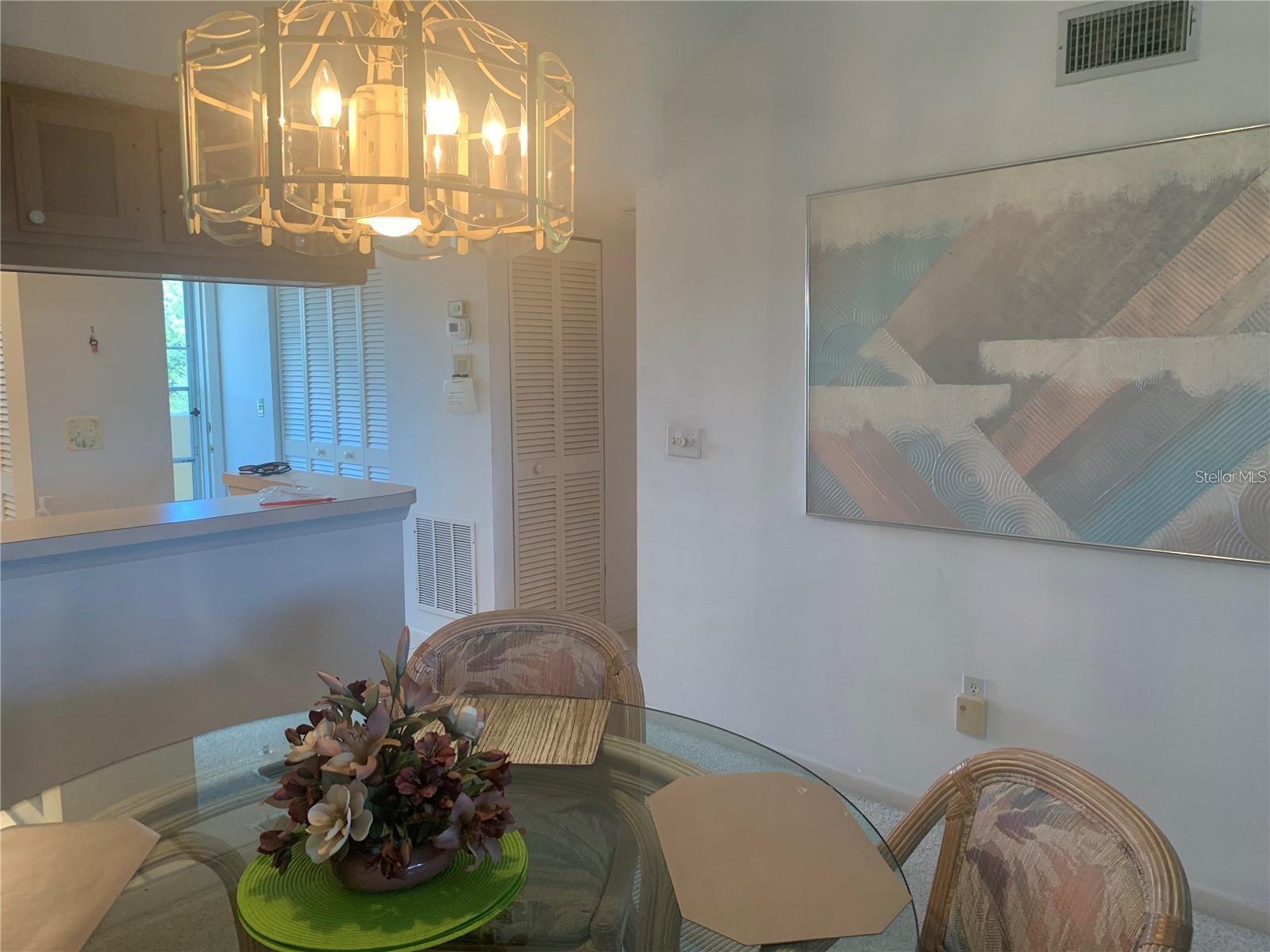 Image 20 of 22 For 841 Wexford Boulevard 841