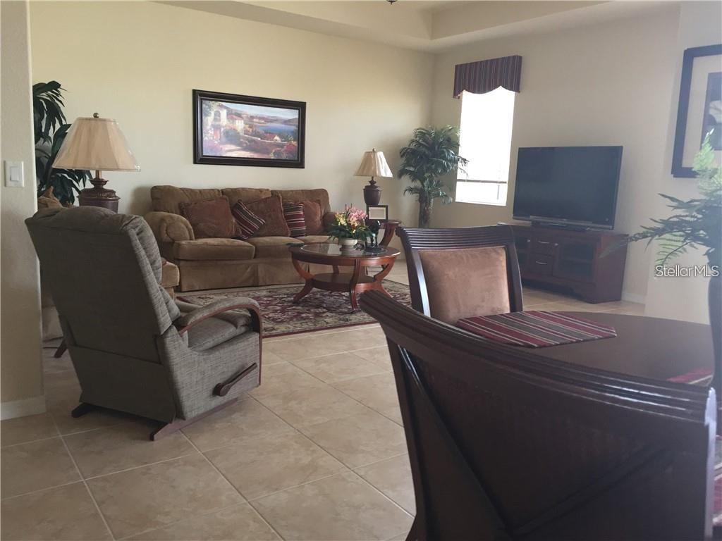 Image 4 of 12 For 11462 Saffron Court