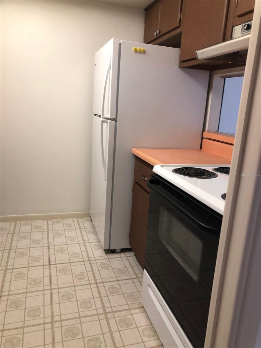 Image 6 of 18 For 512 Venice Avenue 205
