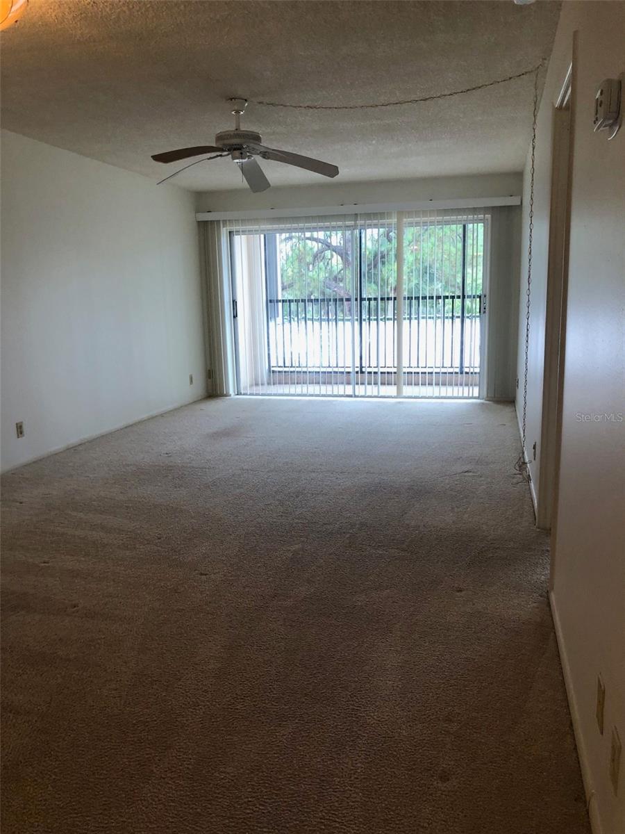 Image 7 of 18 For 512 Venice Avenue 205