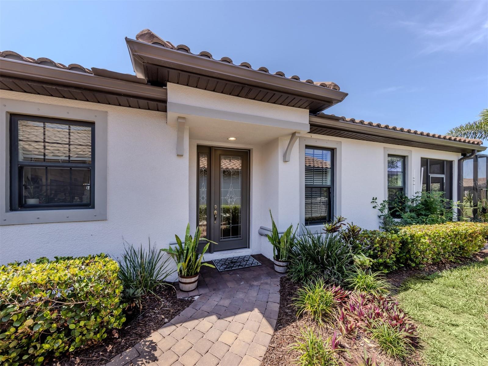 Image 3 of 92 For 5853 Semolino Street