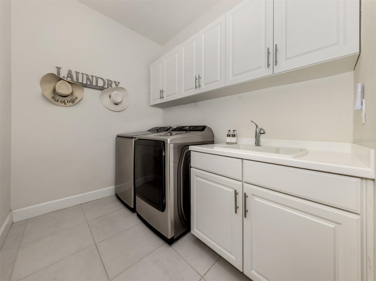 Image 30 of 92 For 5853 Semolino Street