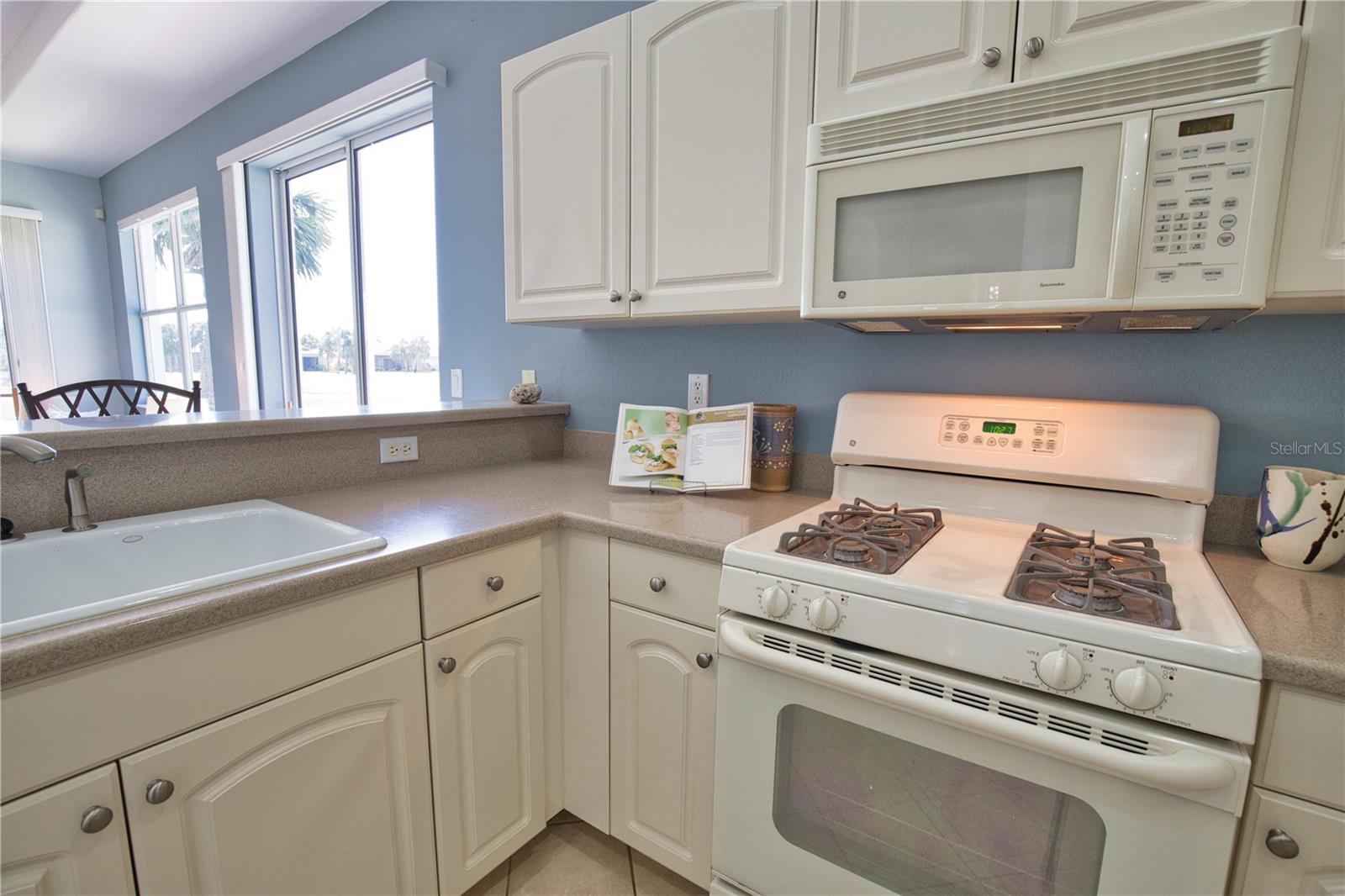 Image 13 of 62 For 102 Mestre Place