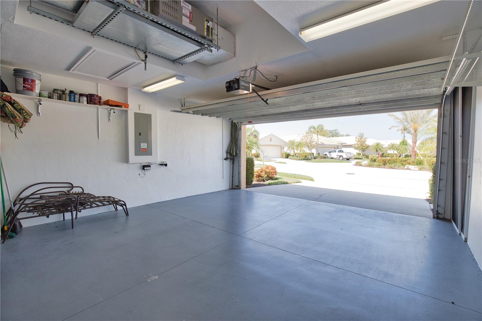 Image 17 of 62 For 102 Mestre Place