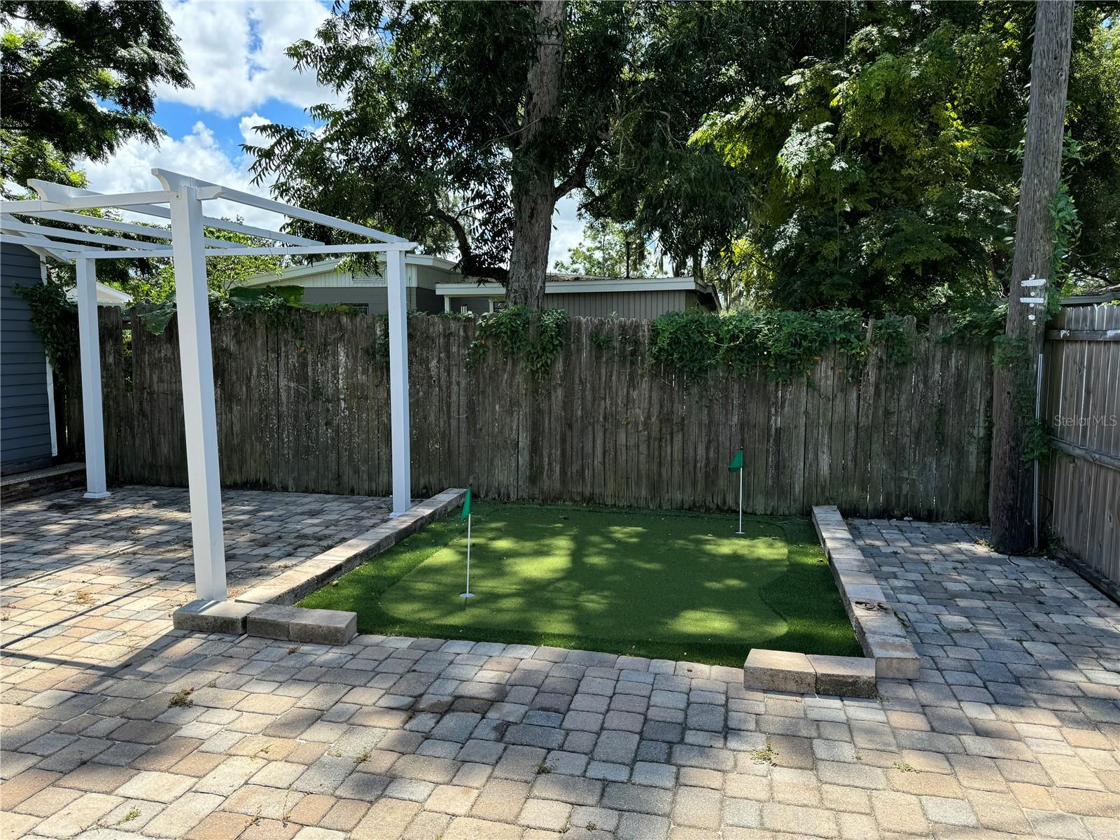 Image 11 of 11 For 508 Garden Drive N