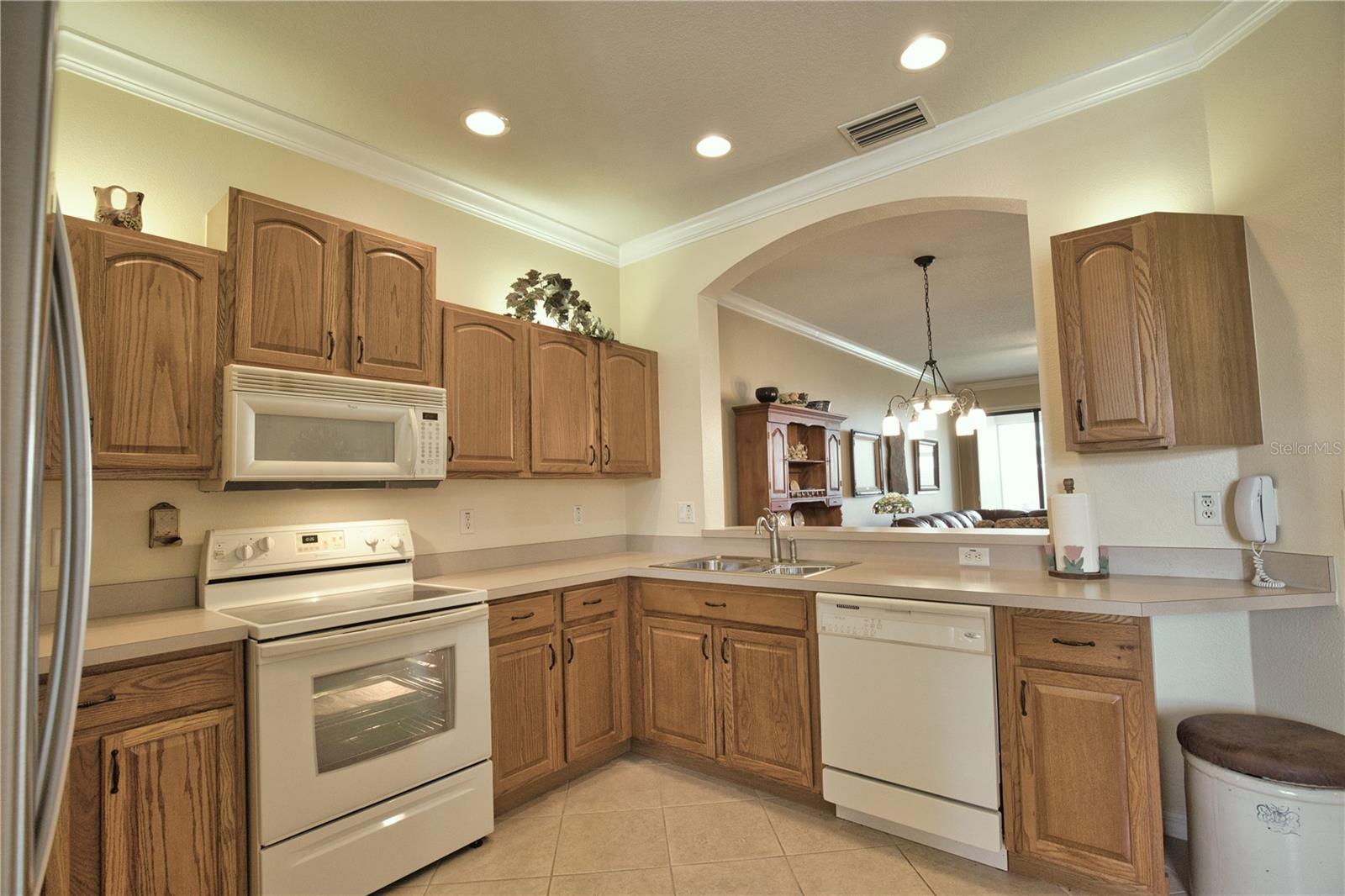 Image 12 of 47 For 1438 Maseno Drive