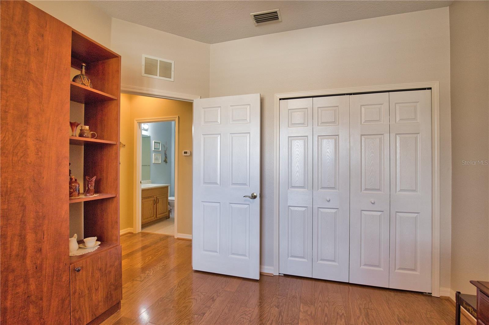 Image 18 of 47 For 1438 Maseno Drive