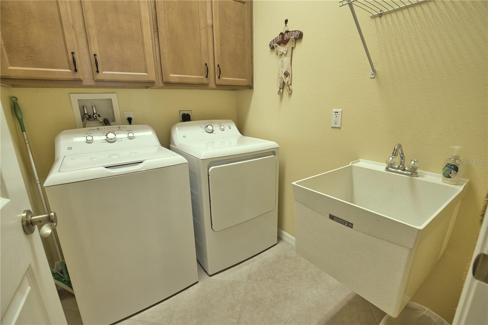 Image 30 of 47 For 1438 Maseno Drive