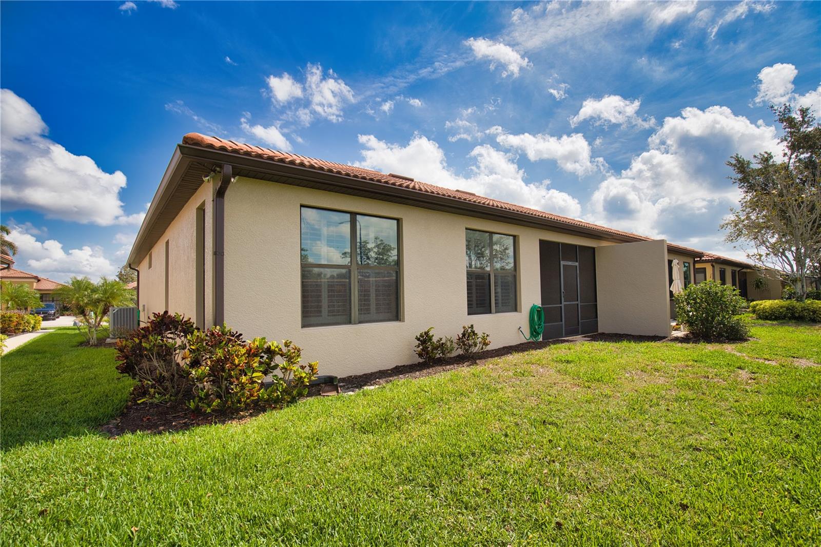 Image 33 of 47 For 1438 Maseno Drive