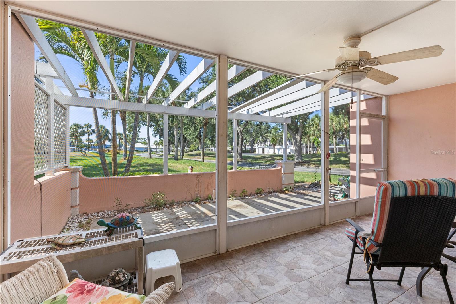 Image 14 of 54 For 458 Cerromar Road 382