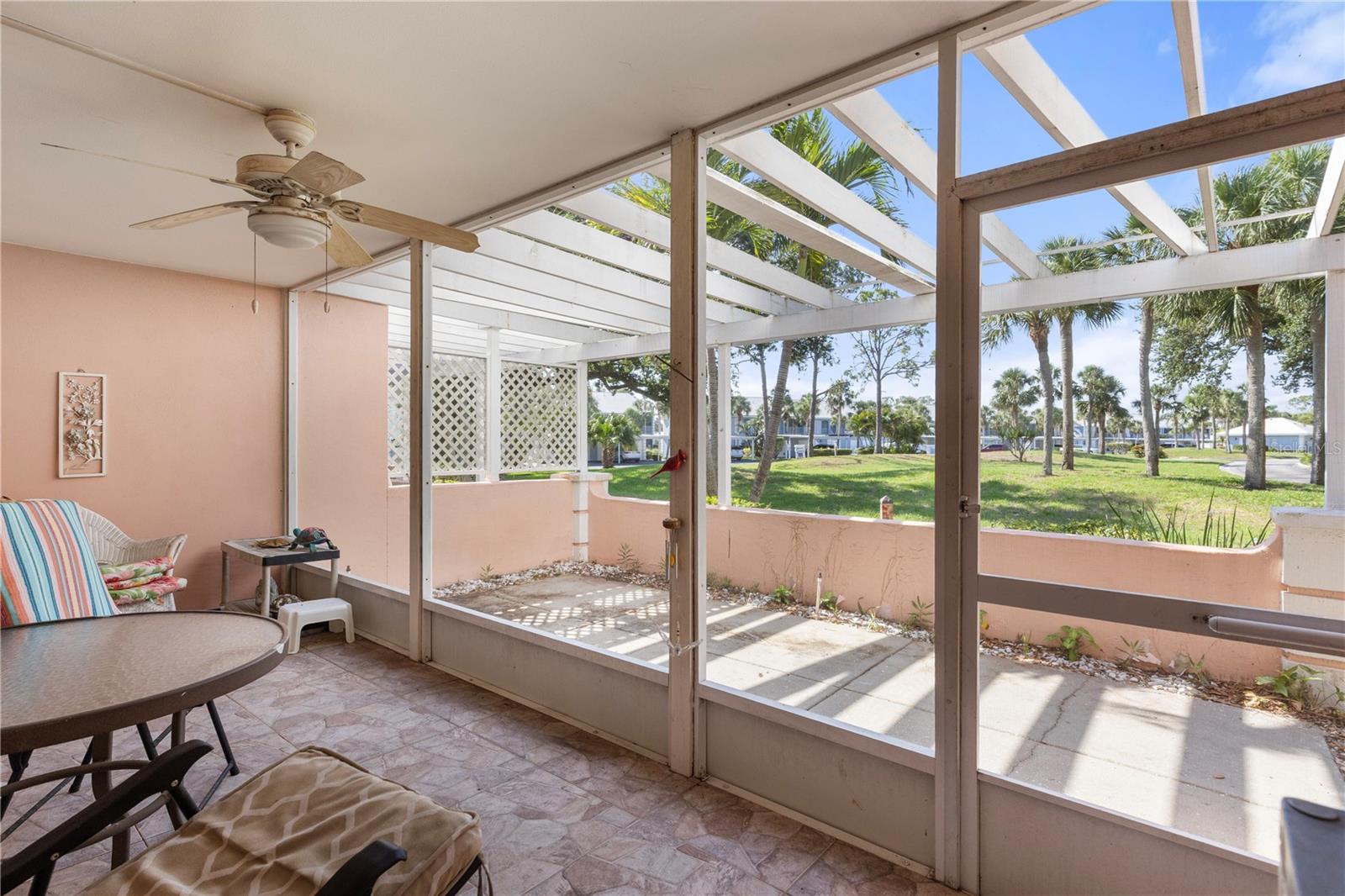 Image 17 of 54 For 458 Cerromar Road 382