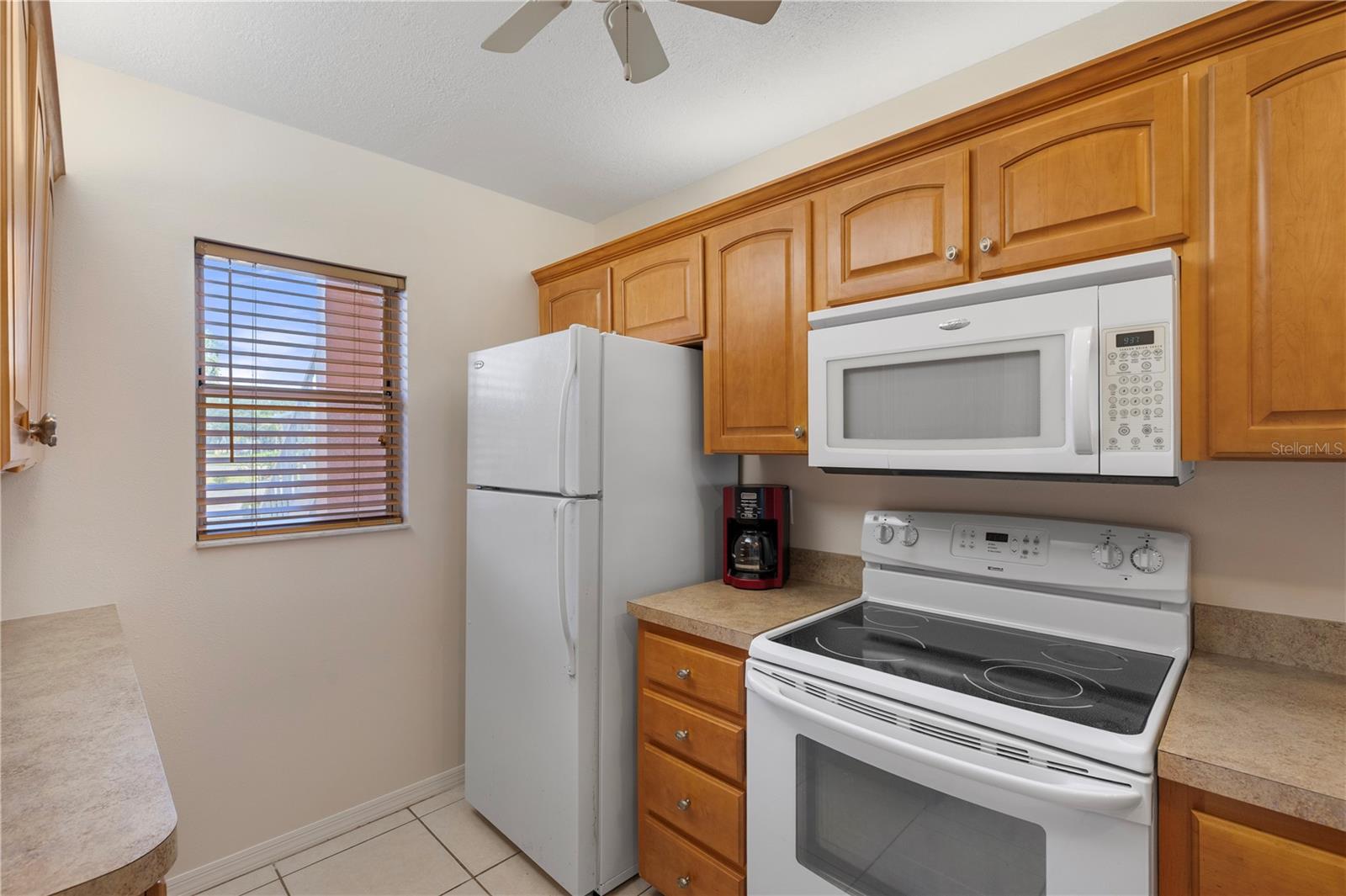 Image 7 of 54 For 458 Cerromar Road 382