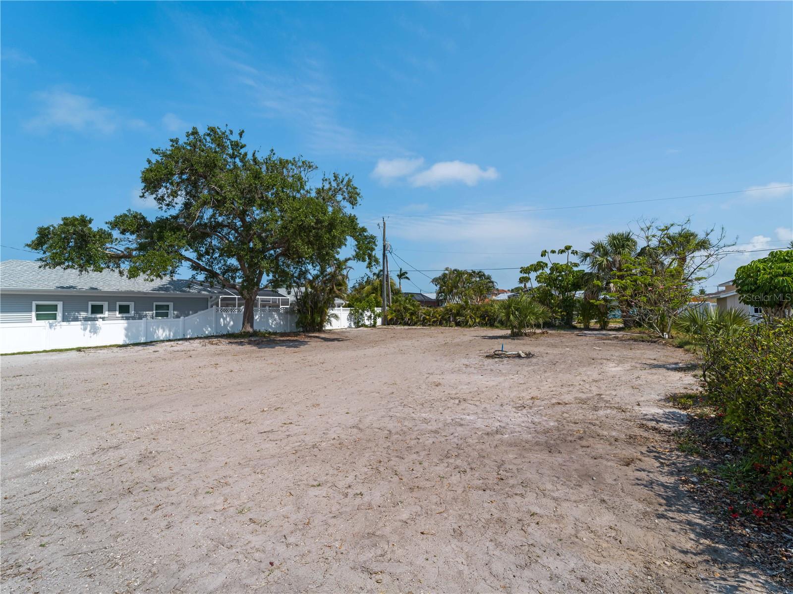 Image 18 of 55 For 408 Golden Beach Boulevard