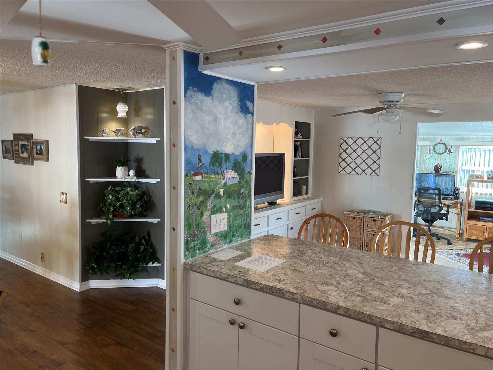 Image 15 of 51 For 902 Jolanda Circle