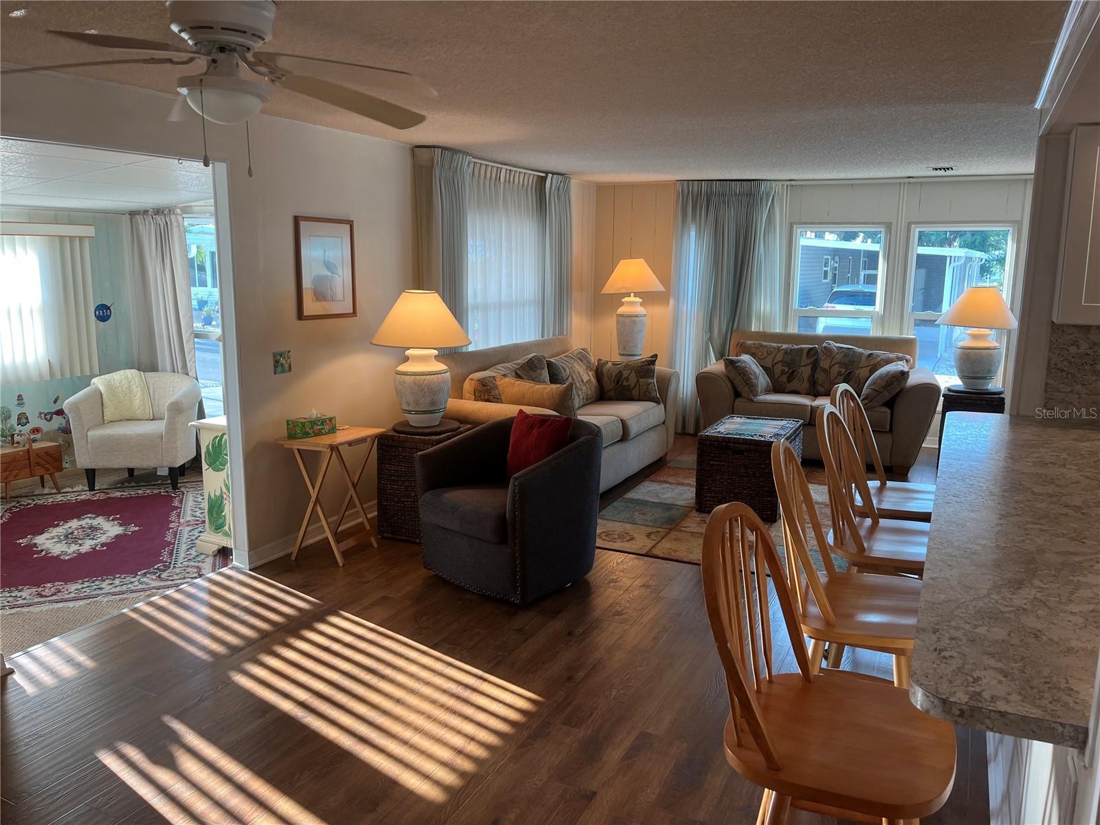 Image 19 of 51 For 902 Jolanda Circle
