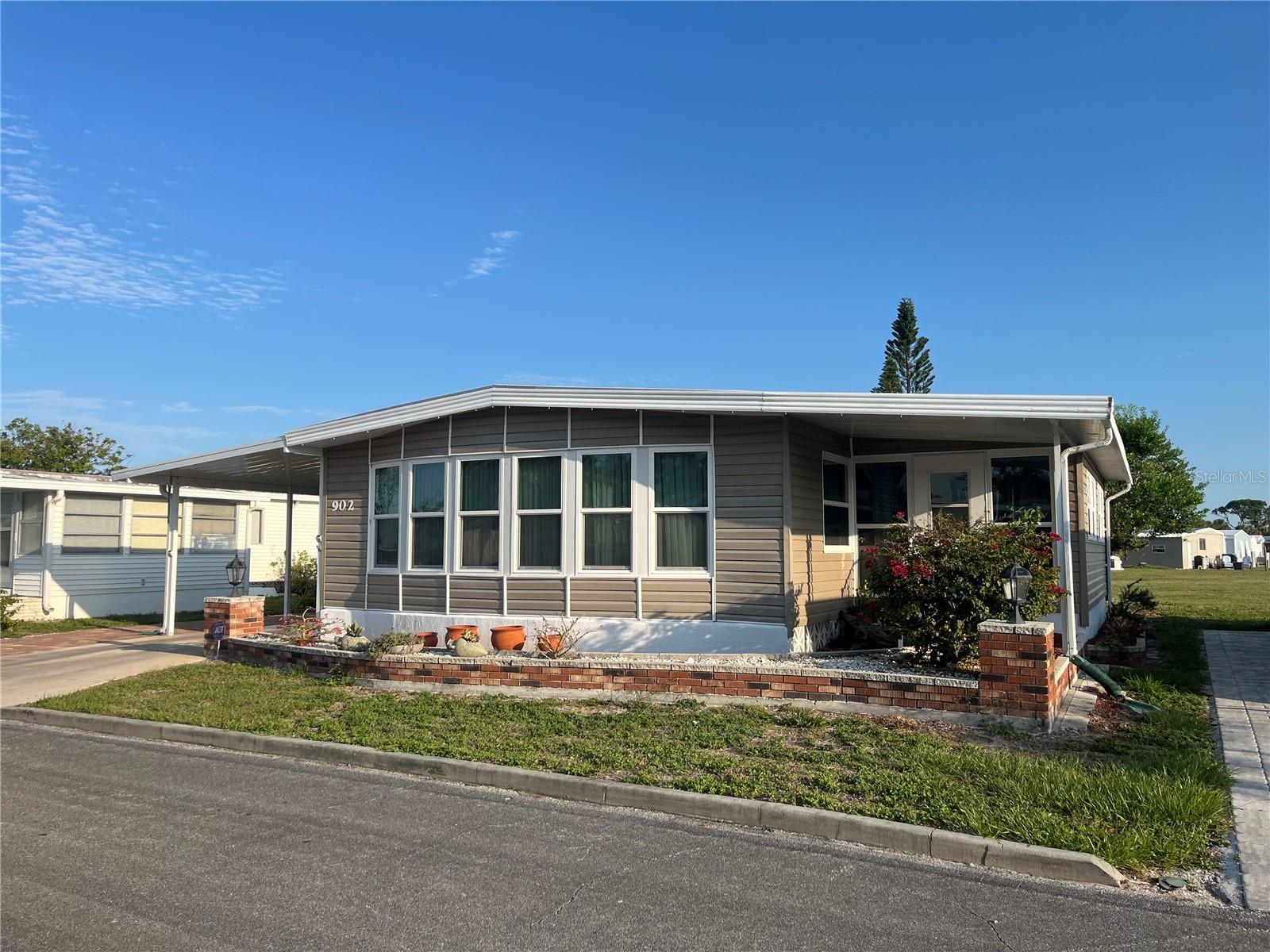 Image 2 of 51 For 902 Jolanda Circle