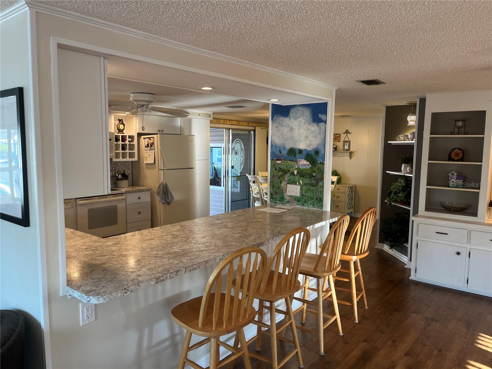 Image 24 of 51 For 902 Jolanda Circle