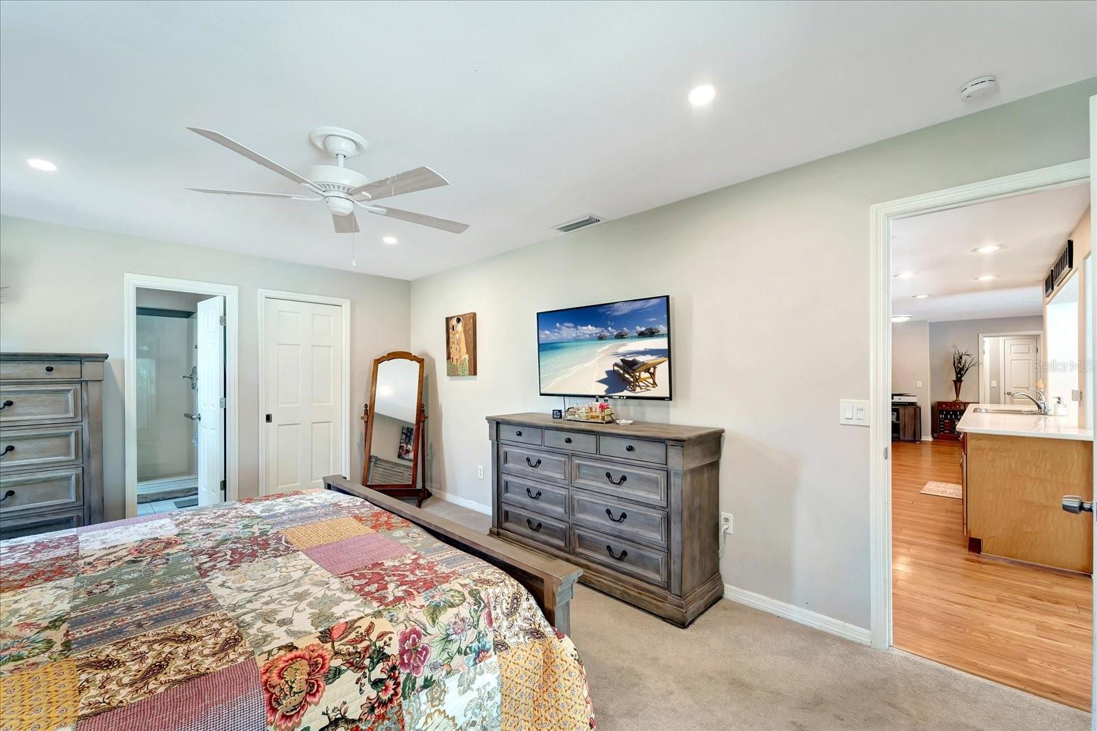Image 24 of 47 For 1515 Pecan Street