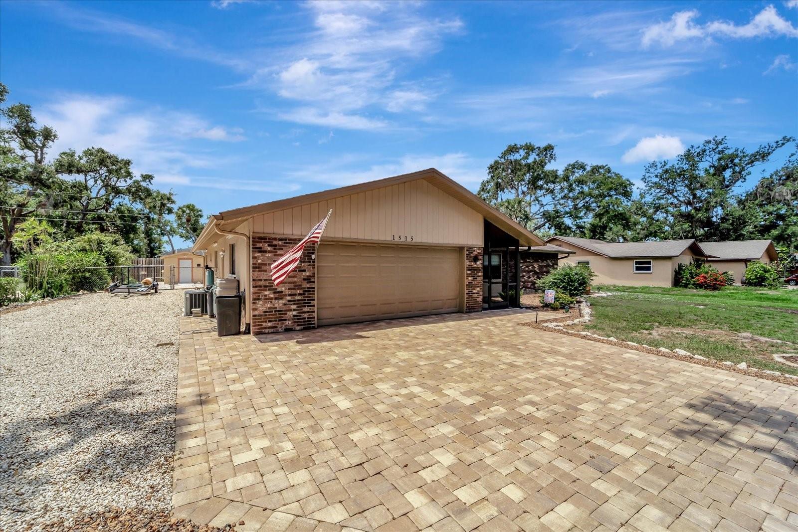 Image 38 of 47 For 1515 Pecan Street