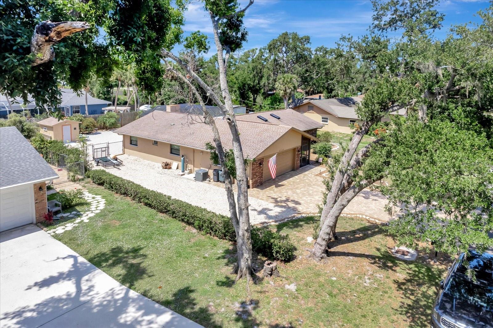 Image 39 of 47 For 1515 Pecan Street