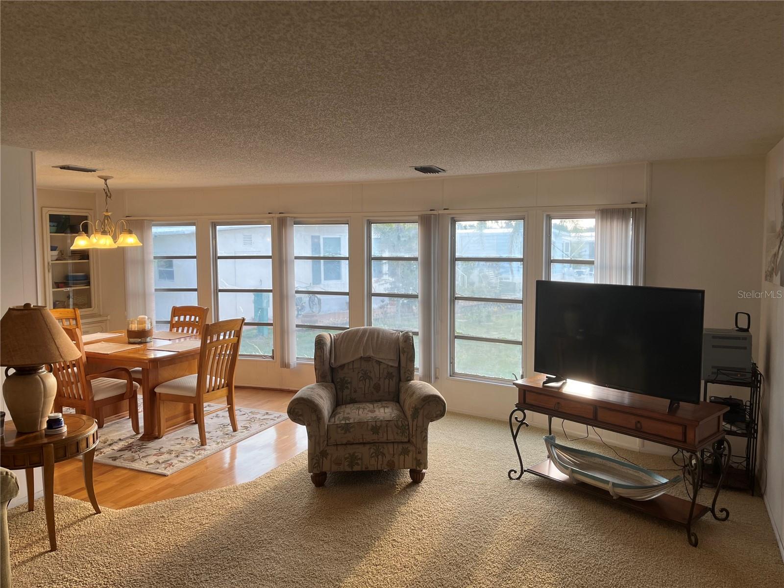 Image 12 of 43 For 868 Baveno Drive