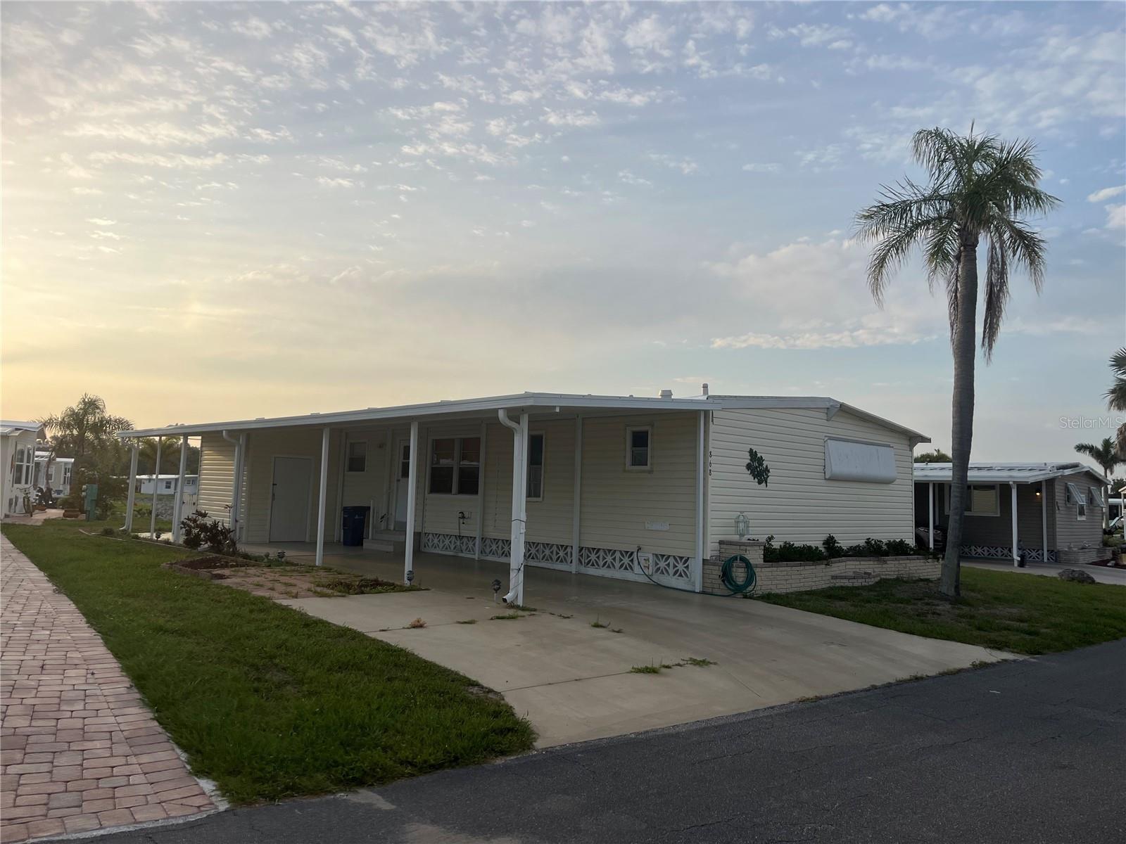 Image 3 of 43 For 868 Baveno Drive