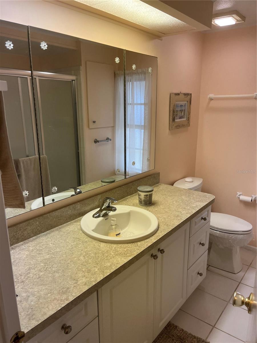 Image 33 of 43 For 868 Baveno Drive