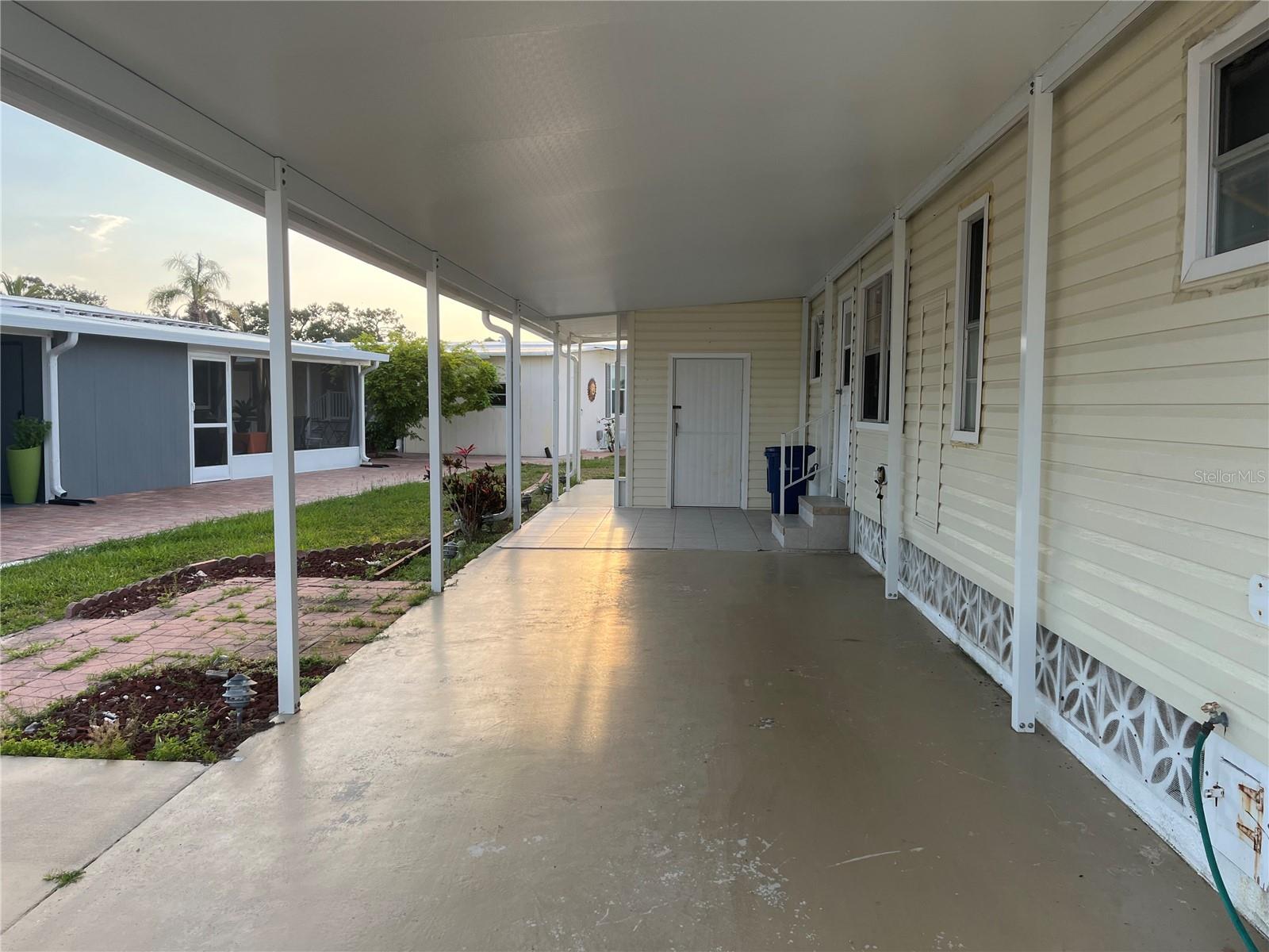 Image 4 of 43 For 868 Baveno Drive