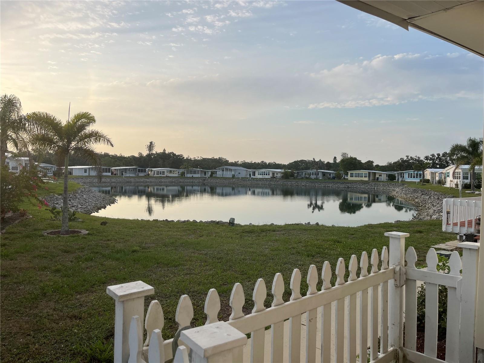 Image 5 of 43 For 868 Baveno Drive