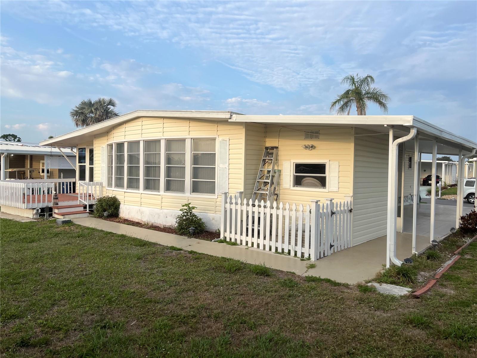 Image 6 of 43 For 868 Baveno Drive