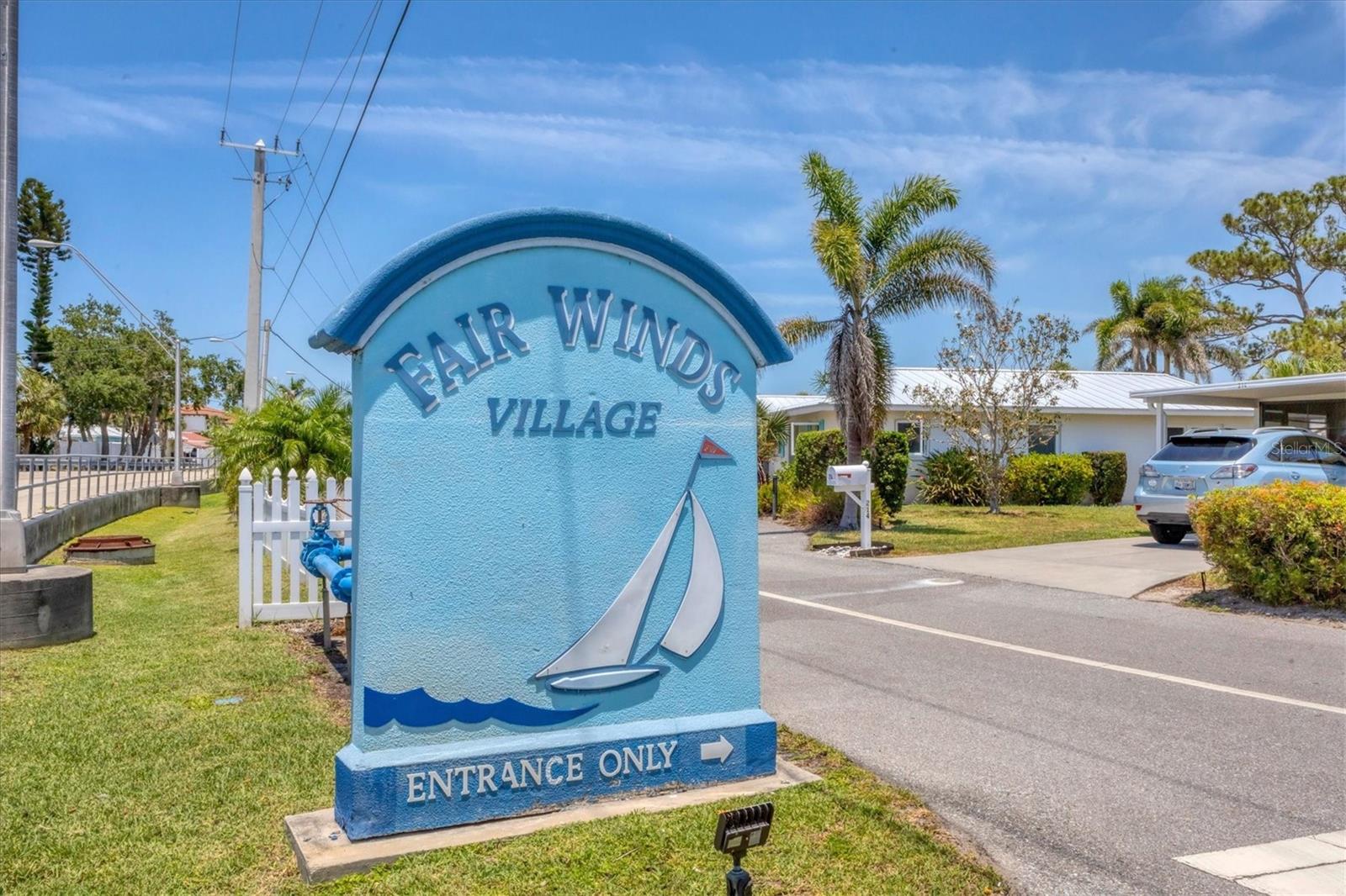 Image 39 of 53 For 608 Fair Winds Drive 608