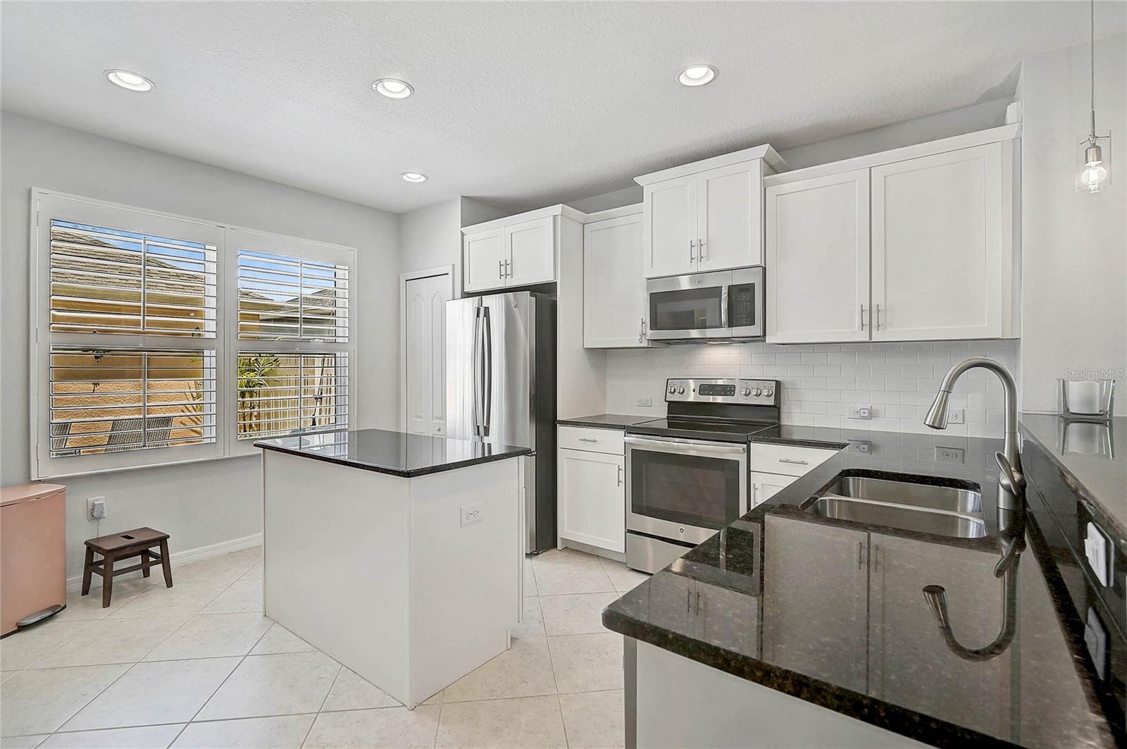 Image 12 of 71 For 12689 Sagewood Drive