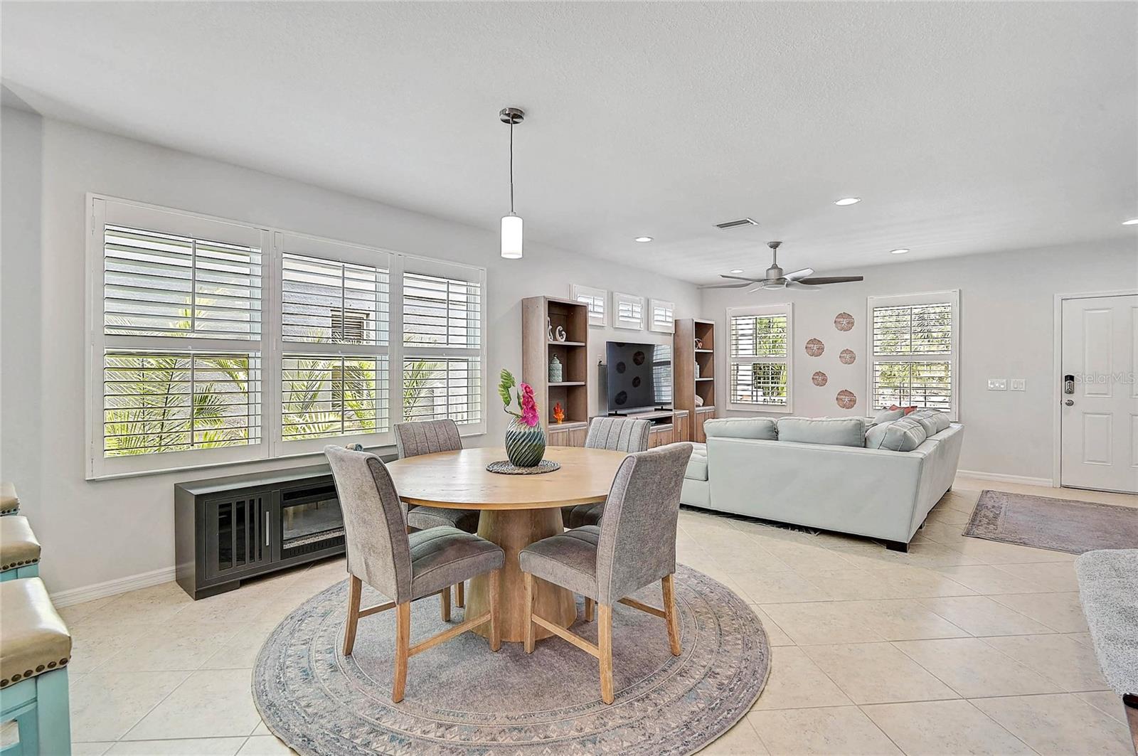 Image 5 of 71 For 12689 Sagewood Drive