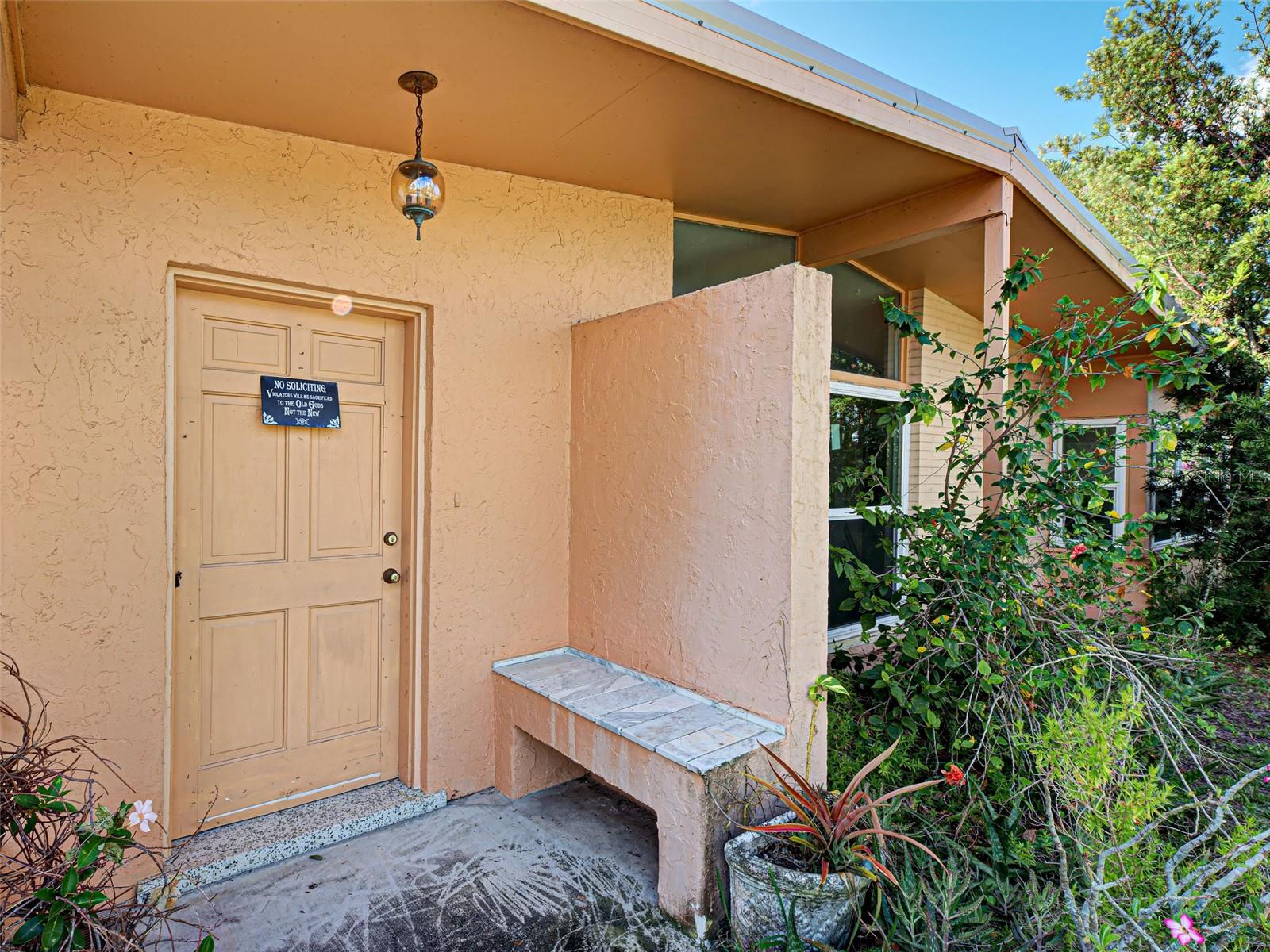 Image 25 of 50 For 602 Bonito Ave