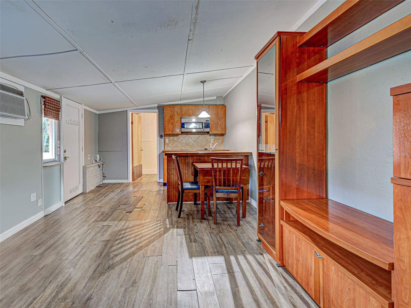 Image 40 of 50 For 602 Bonito Ave