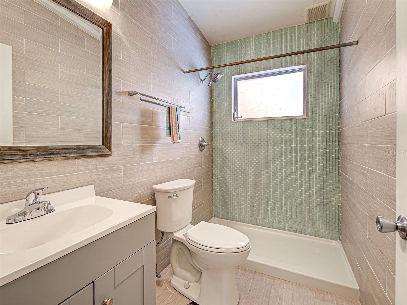 Image 43 of 50 For 602 Bonito Ave