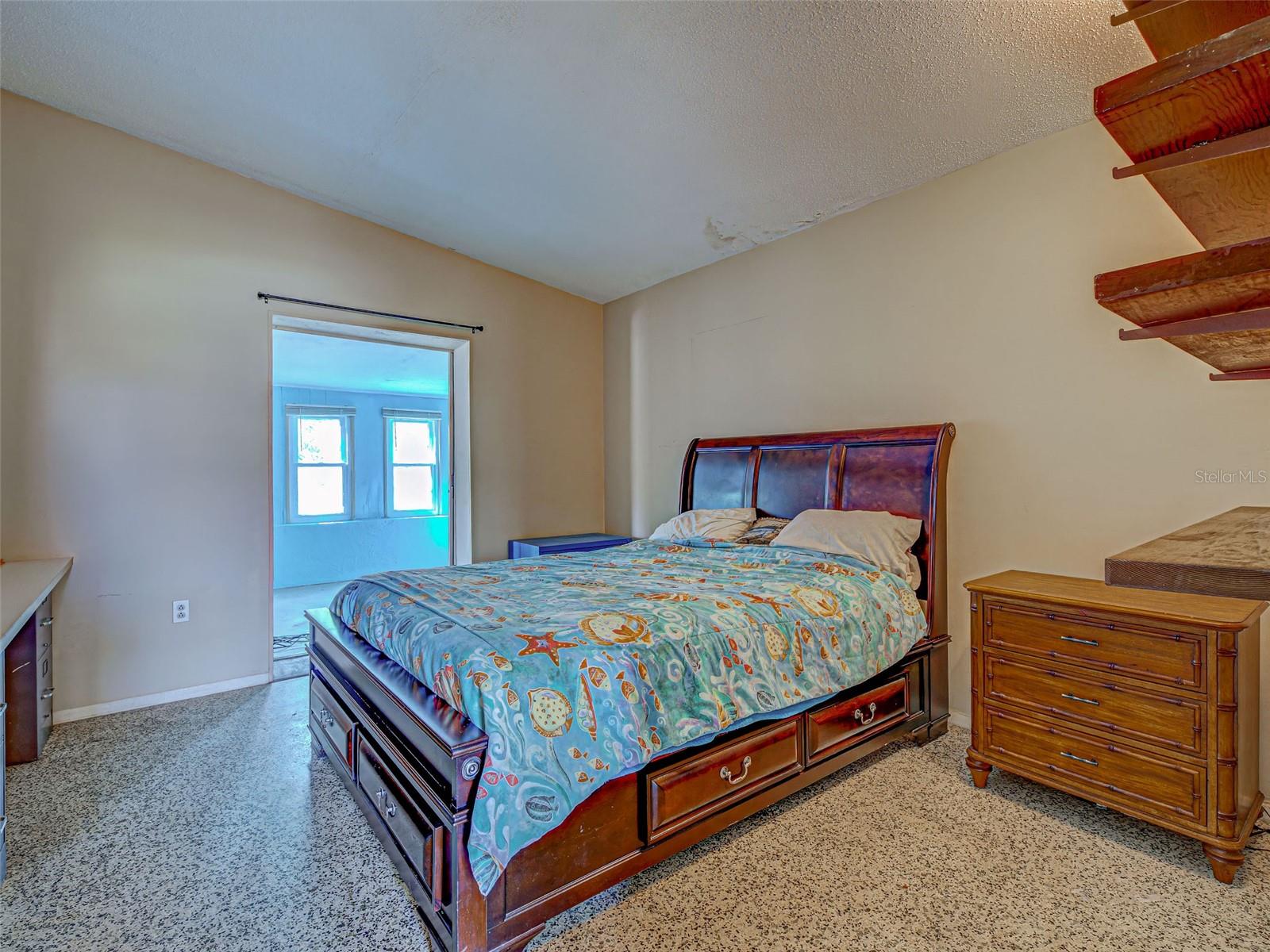 Image 46 of 50 For 602 Bonito Ave