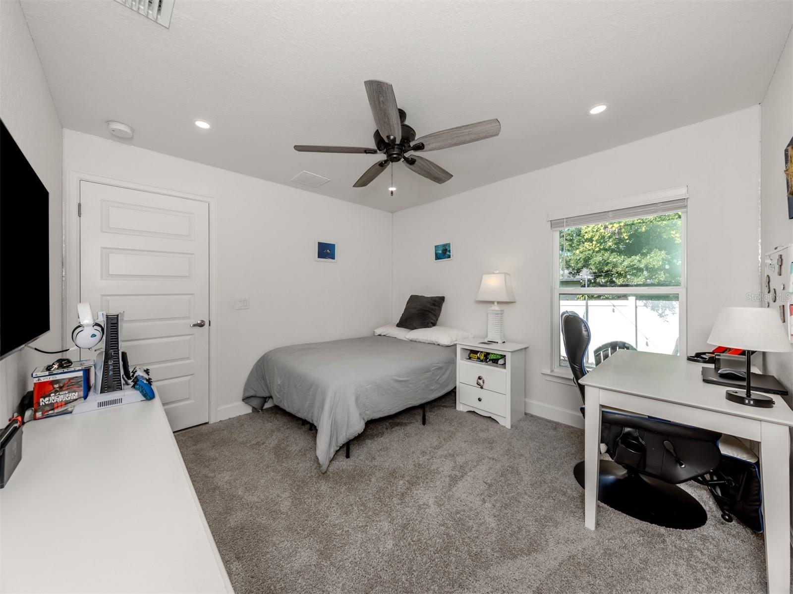 Image 11 of 54 For 460 Bard Road