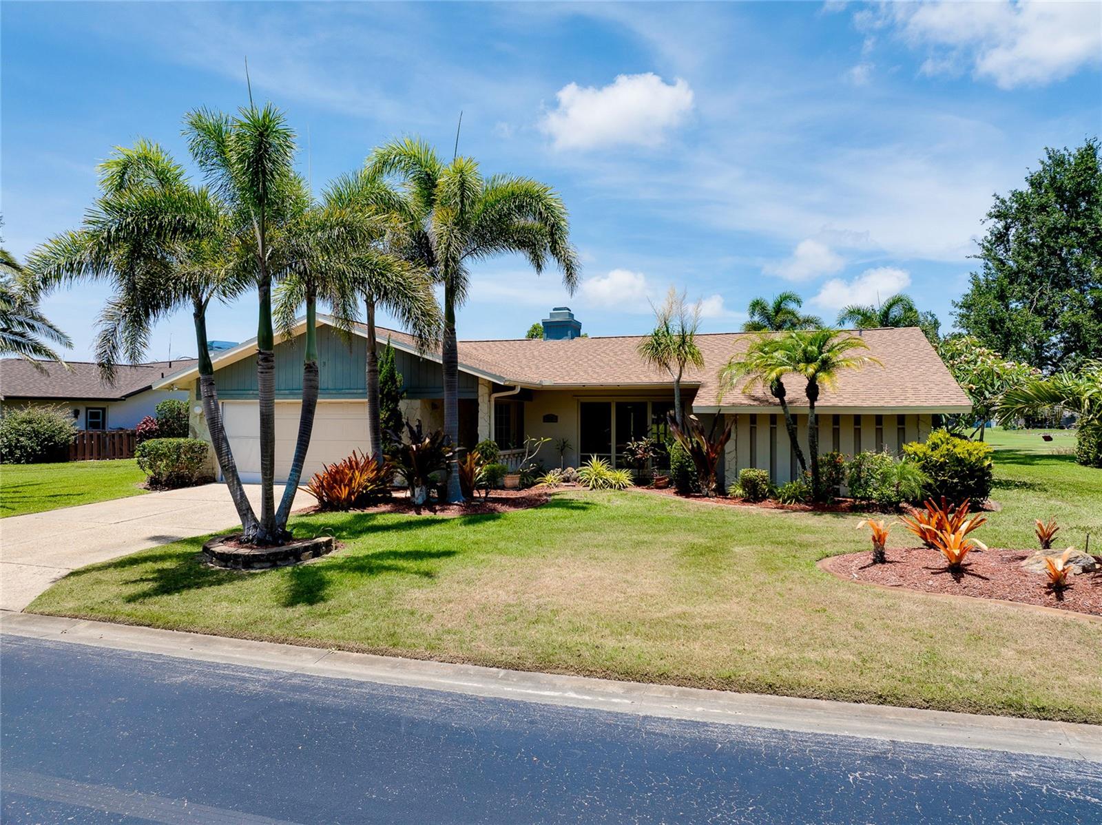 Image 2 of 95 For 915 Doral Lane