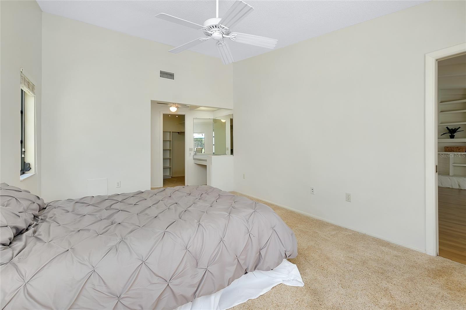 Image 34 of 95 For 915 Doral Lane