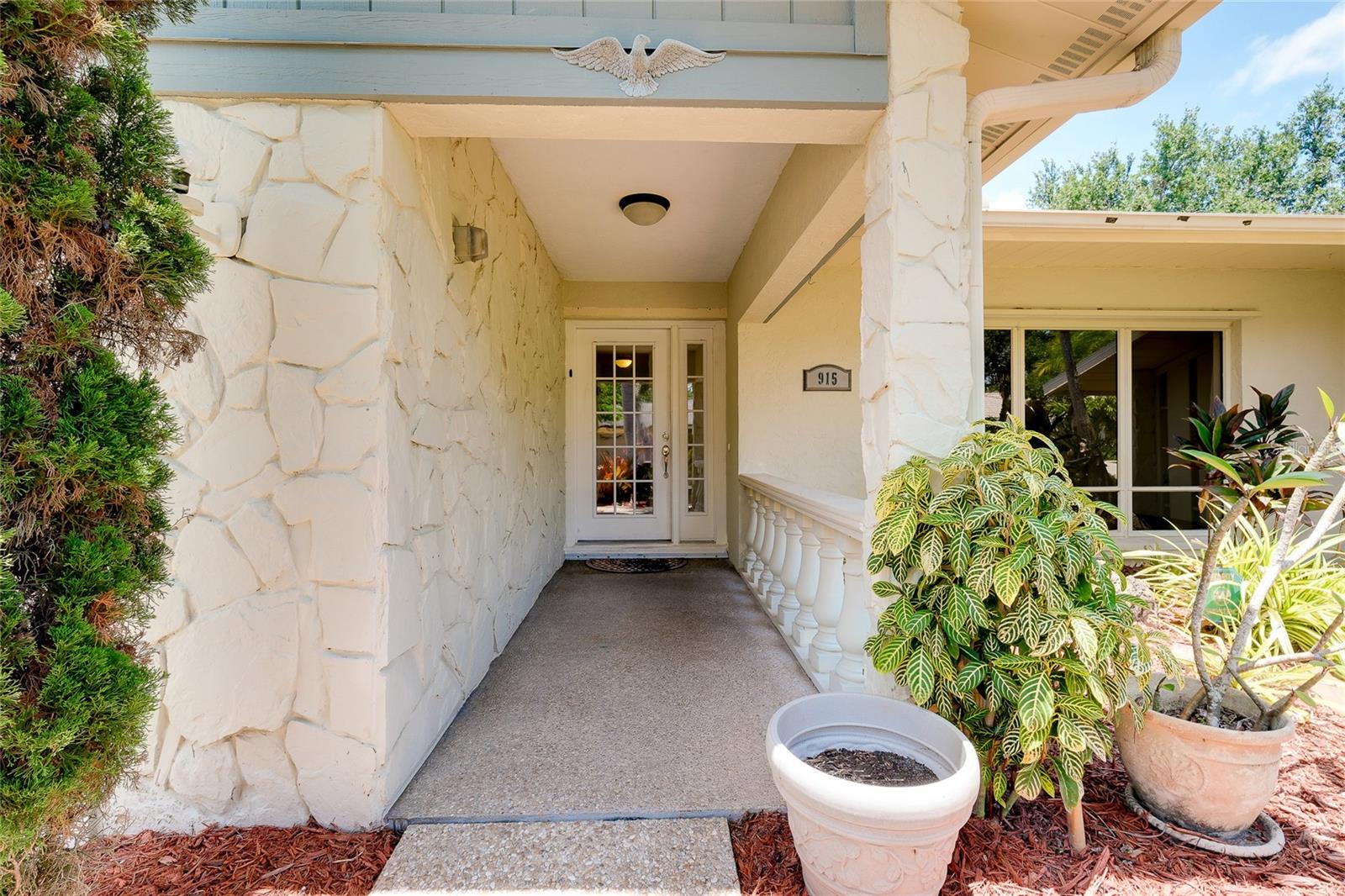 Image 4 of 95 For 915 Doral Lane