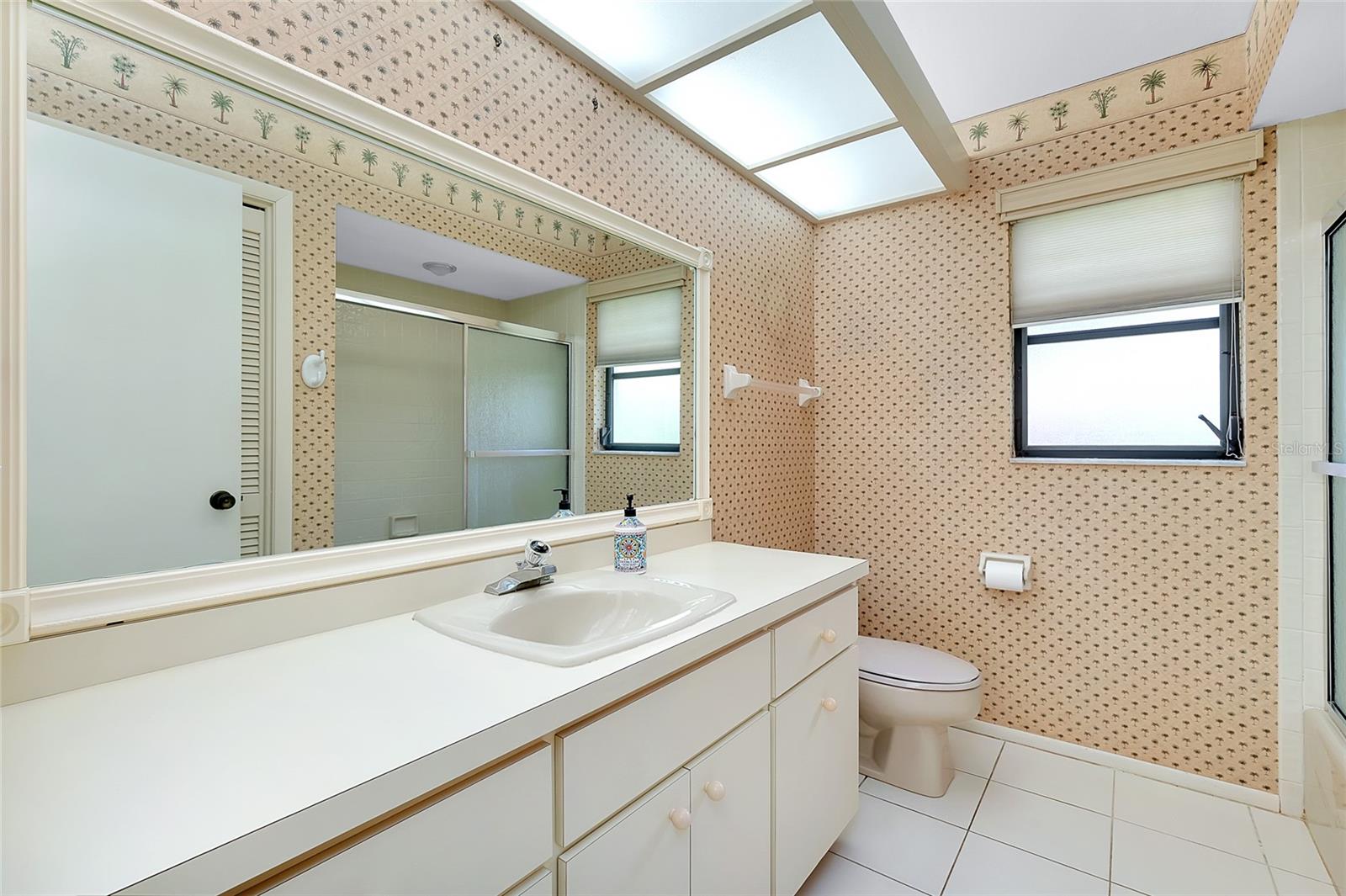 Image 50 of 95 For 915 Doral Lane