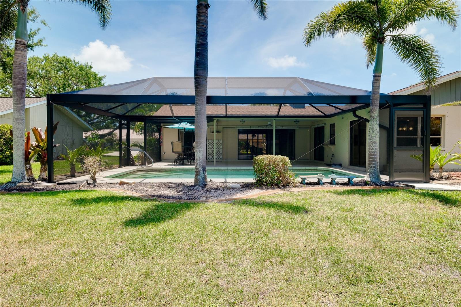 Image 70 of 95 For 915 Doral Lane