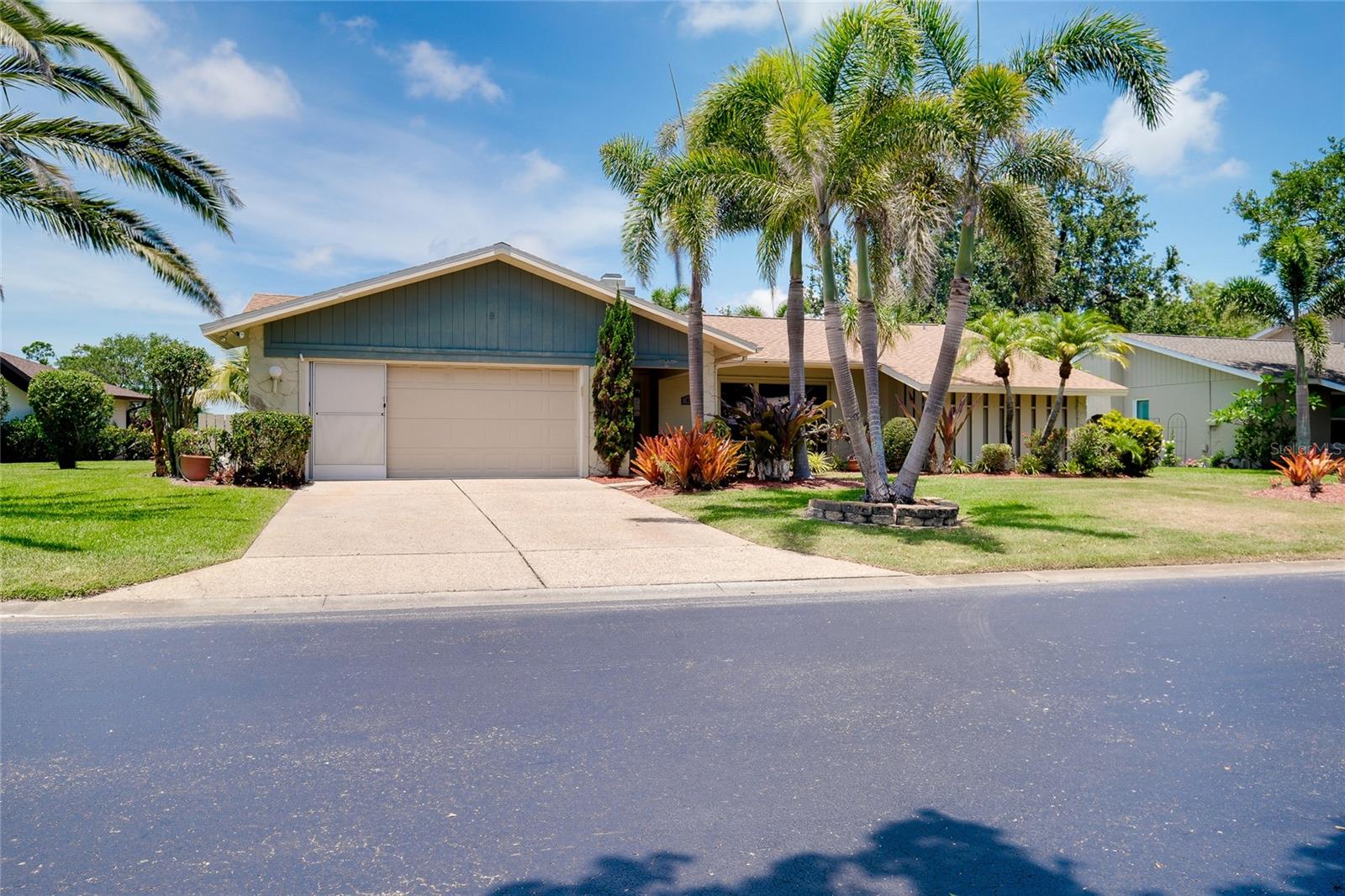 Image 78 of 95 For 915 Doral Lane