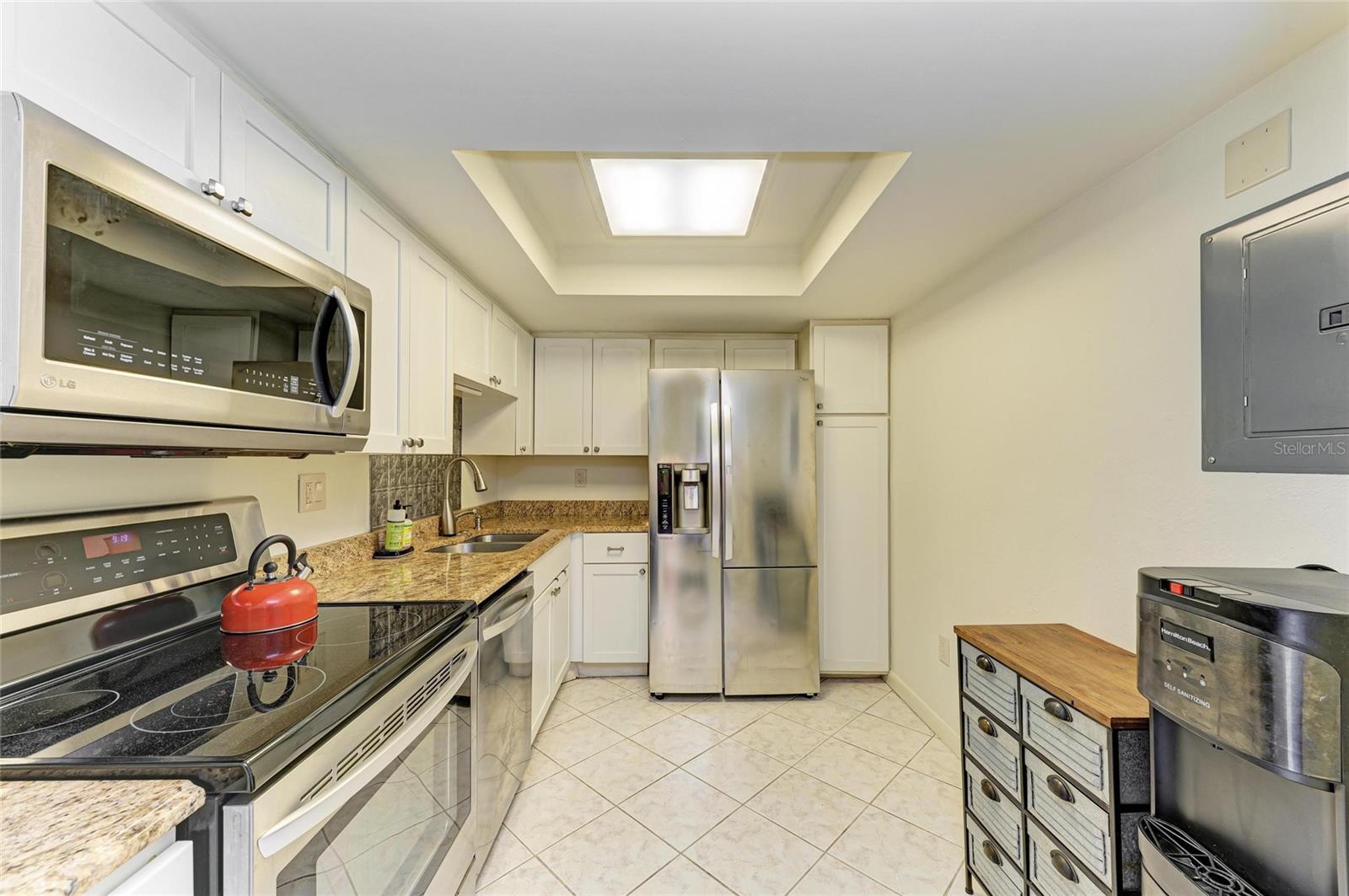 Image 11 of 71 For 618 Bird Bay Drive S 110