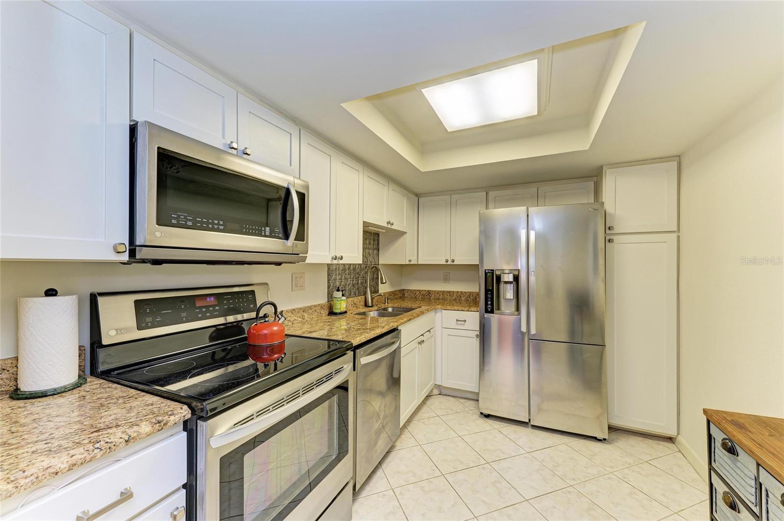 Image 12 of 71 For 618 Bird Bay Drive S 110