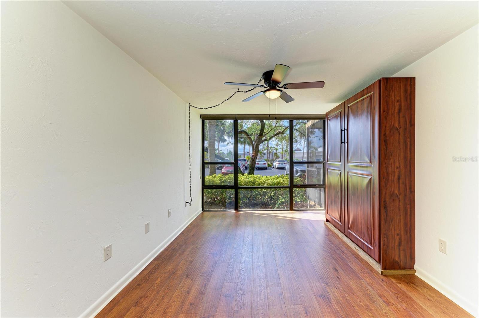Image 14 of 71 For 618 Bird Bay Drive S 110