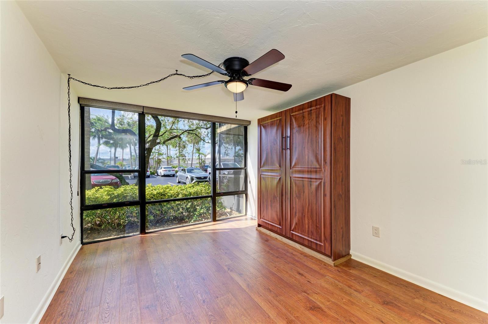 Image 15 of 71 For 618 Bird Bay Drive S 110