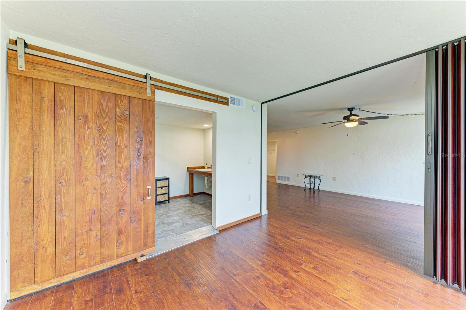 Image 27 of 71 For 618 Bird Bay Drive S 110