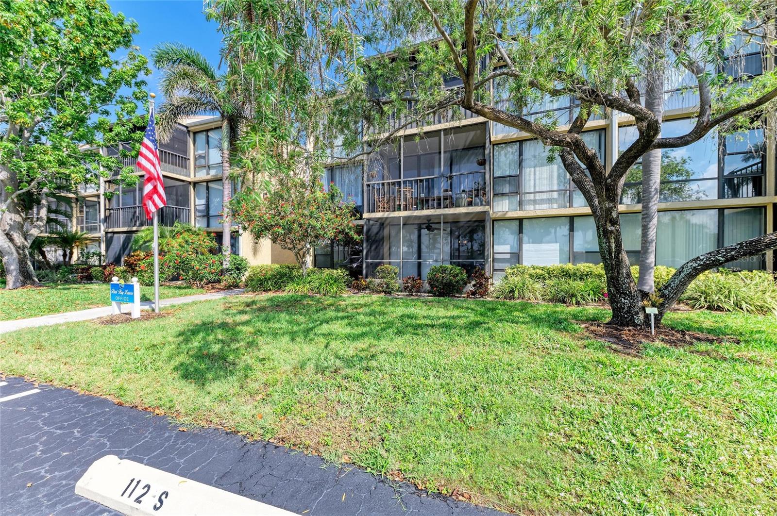 Image 37 of 71 For 618 Bird Bay Drive S 110